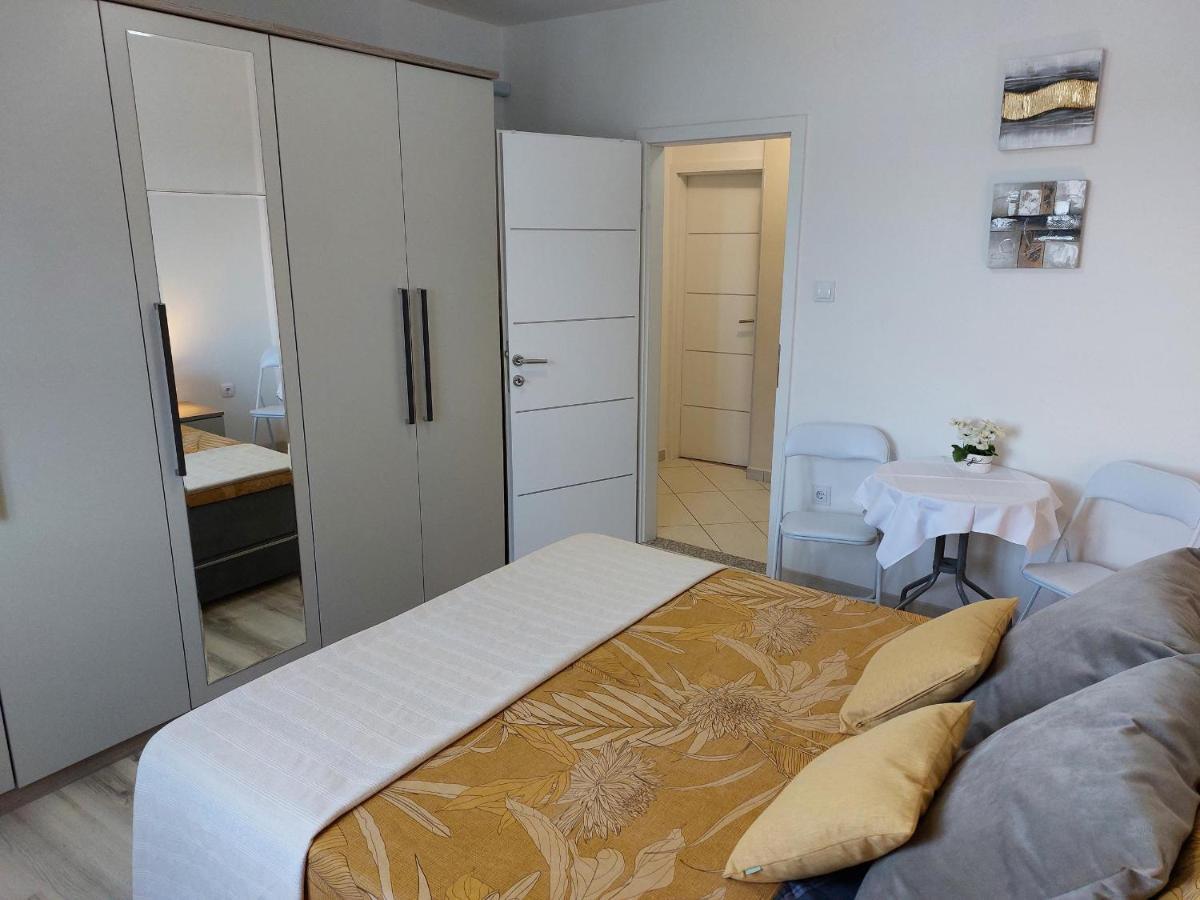 רוביני Room Violeta מראה חיצוני תמונה